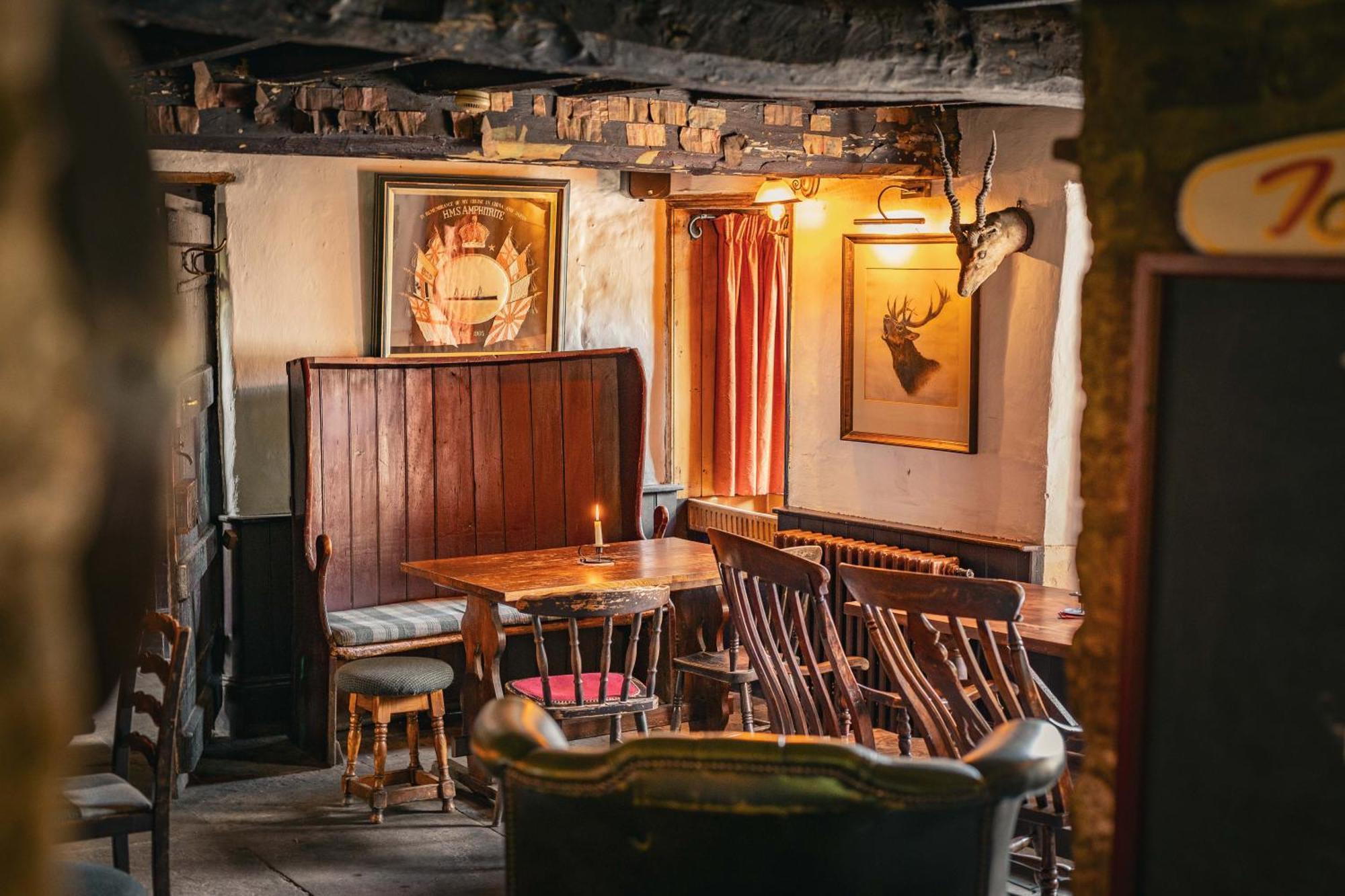 The Dragon At Hotel Hardraw